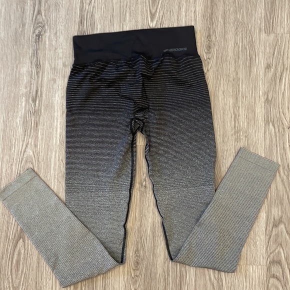 Brooks women’s streaker running tights medium - Picture 4 of 6